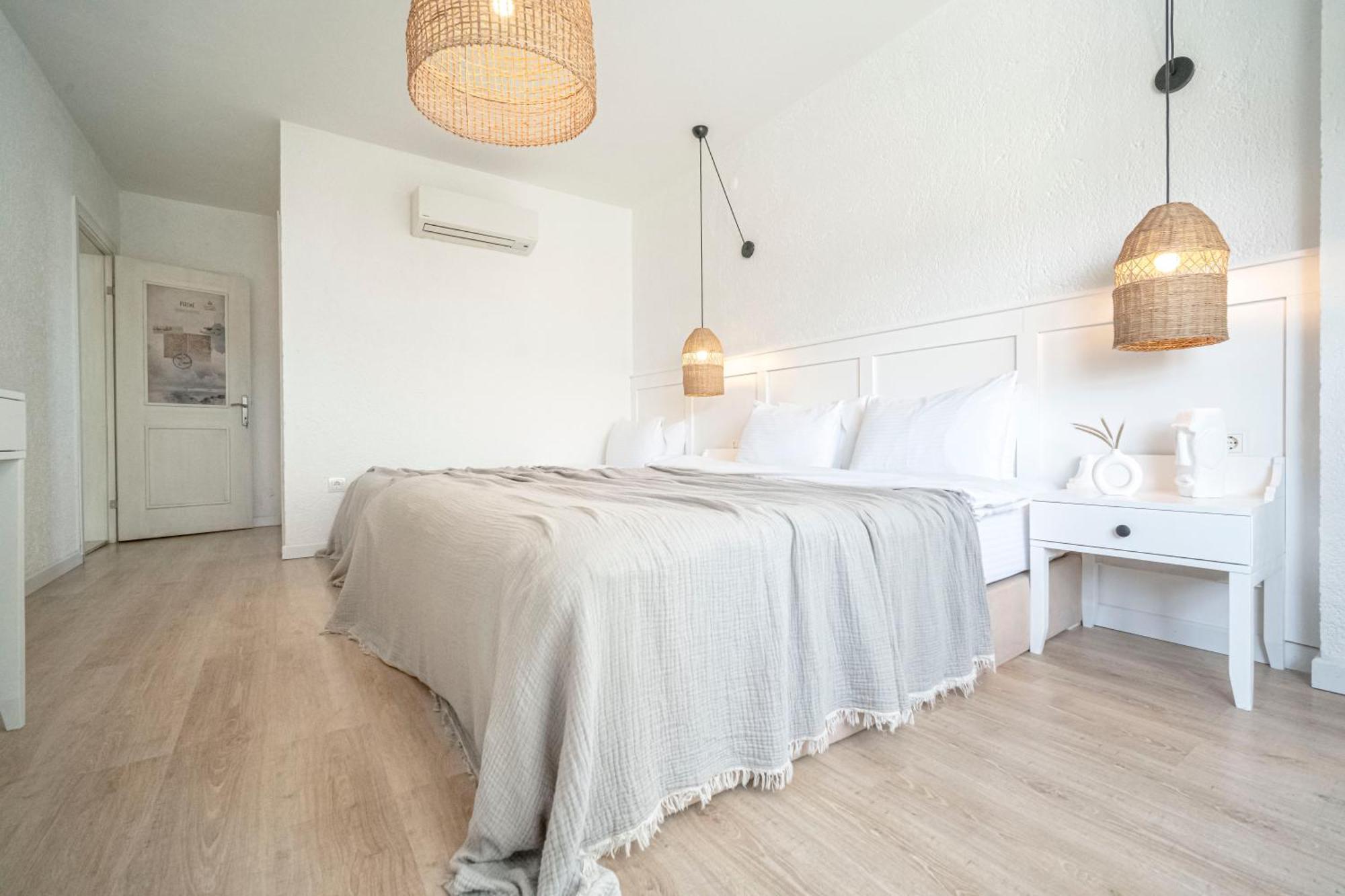 Sandal Alacati - Adult Only Room photo