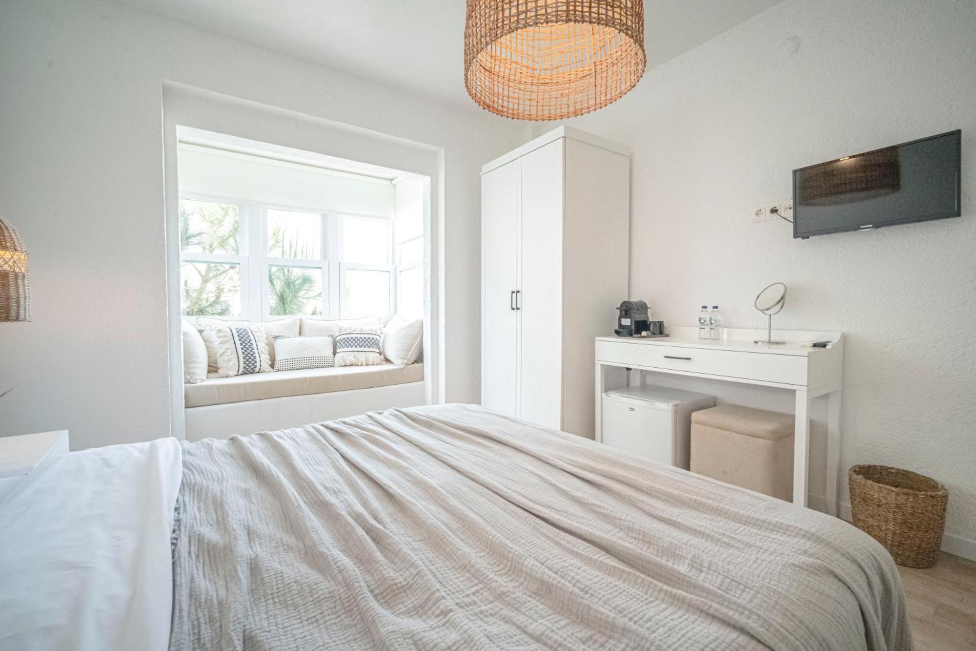 Sandal Alacati - Adult Only Room photo