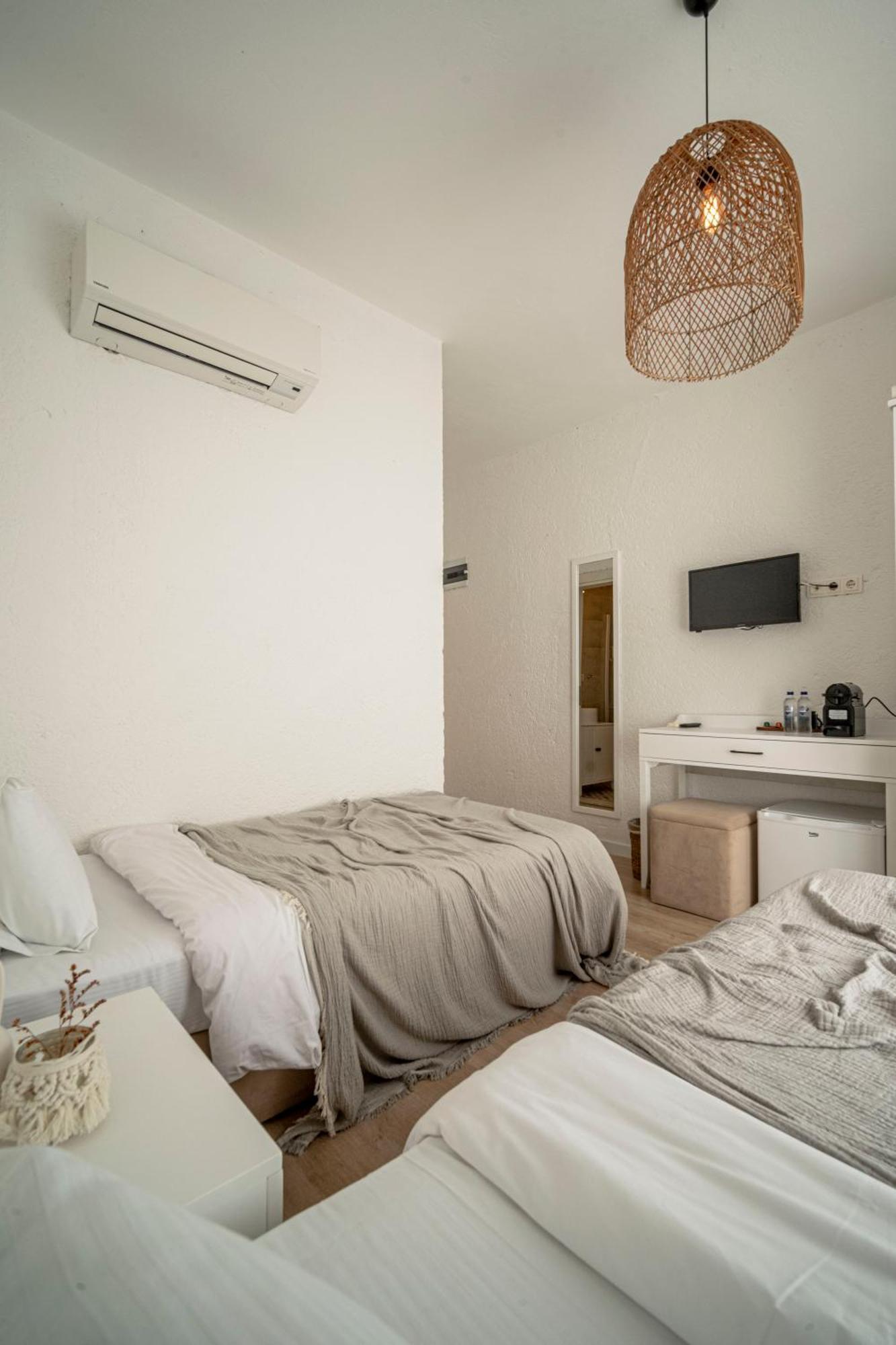 Sandal Alacati - Adult Only Room photo