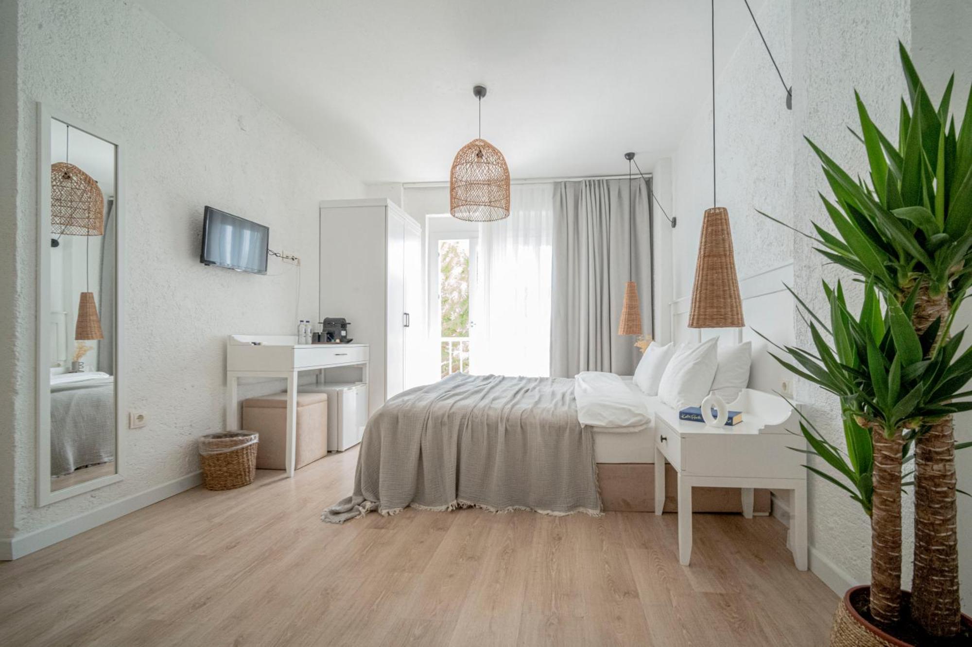Sandal Alacati - Adult Only Room photo